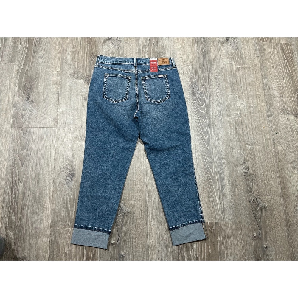 Levi Strauss Signature Vintage Mid Rise Boyfriend Jeans Medium Wash Blue Size 10